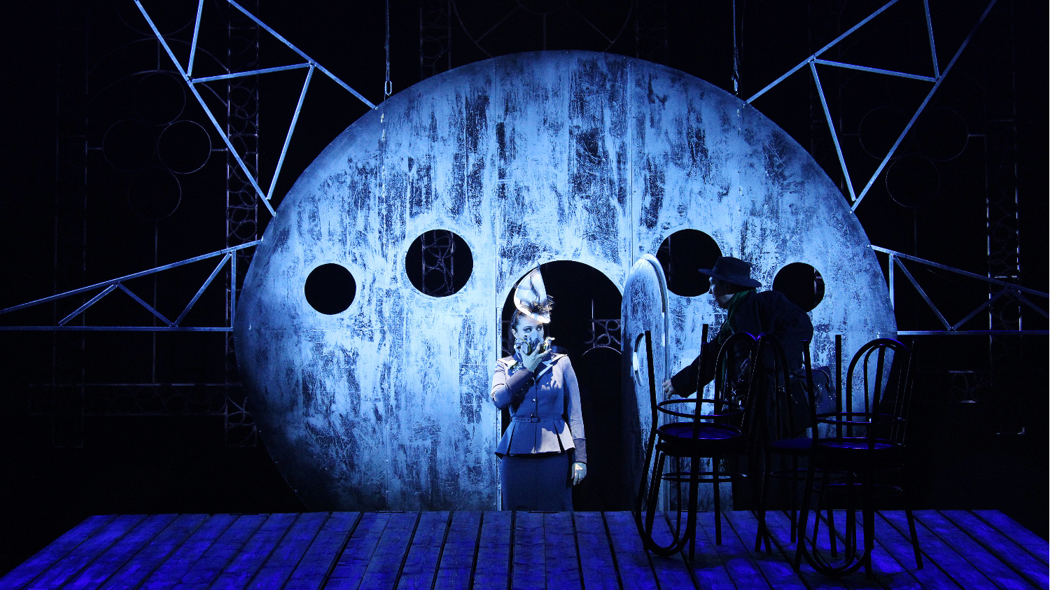 Загадочный визит