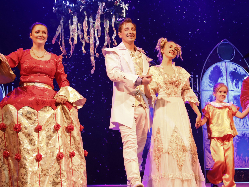 Состоялся предпремьерный показ спектакля «Щелкунчик»