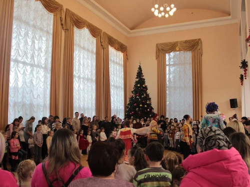 Новый год в каждый дом! Сказка для семей военнослужащих