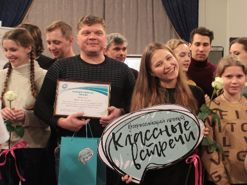 Артисты театра приняли участие в проекте «Классные встречи» в Светлограде