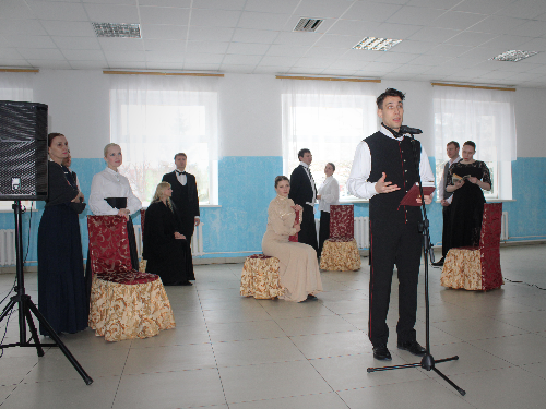 Артисты театра показали концертную программу «Поэты Серебряного века» для военнослужащих